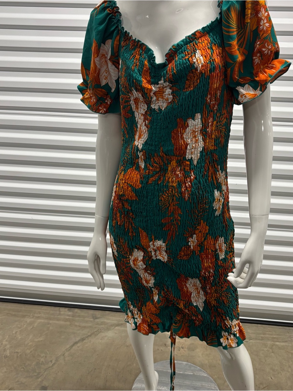 Pretty Garden  Floral Smocked Puff-Sleeve Dress in Green, Orange  & White